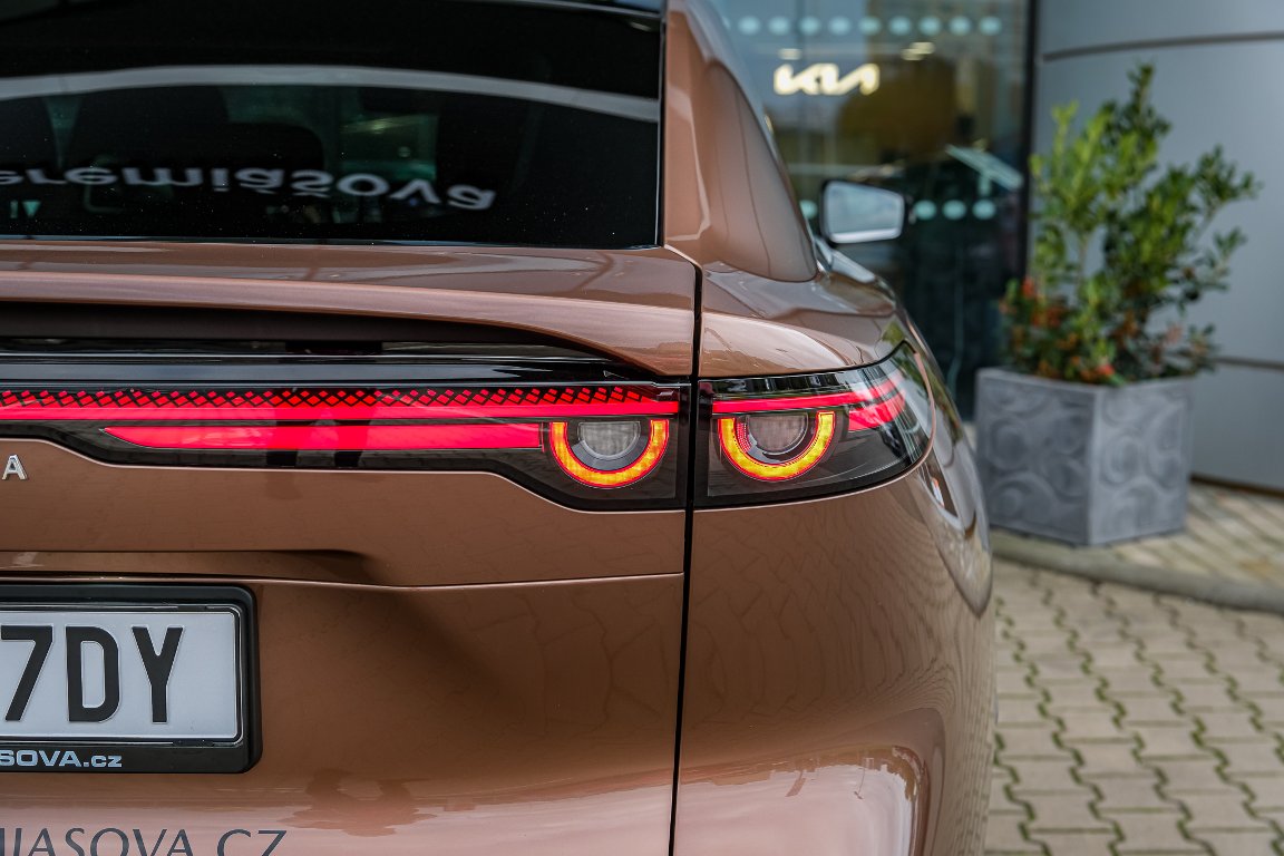 Mazda 6e