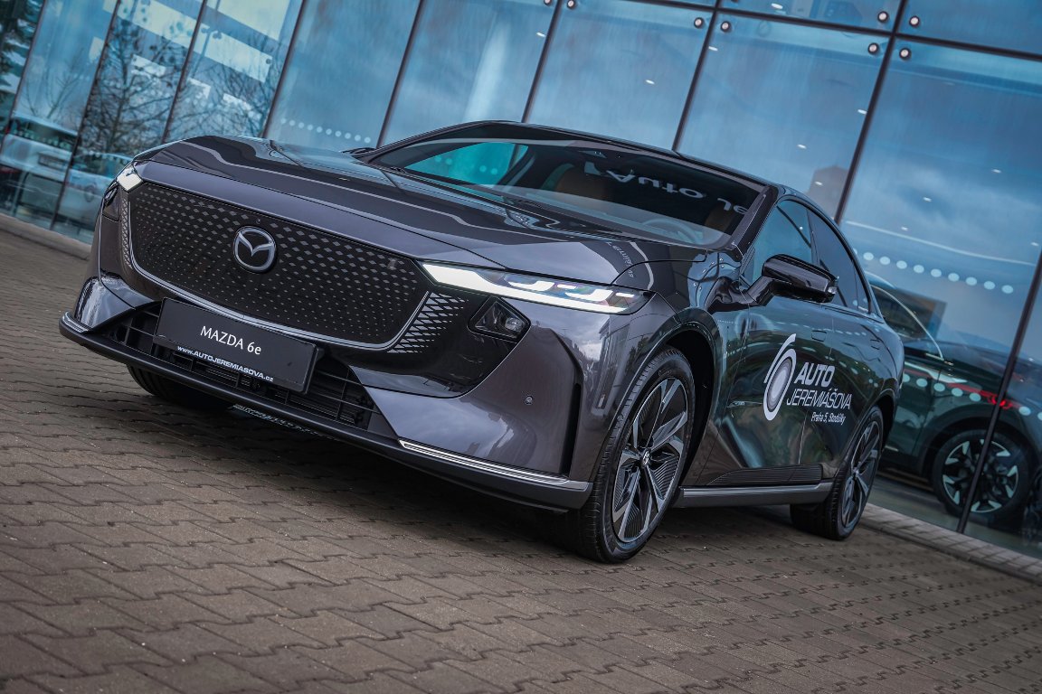 Mazda 6e