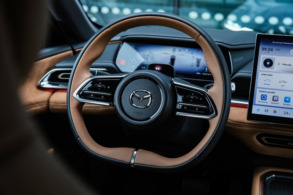 Mazda 6e