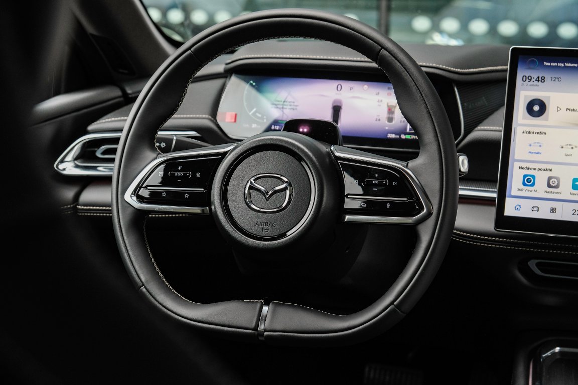 Mazda 6e