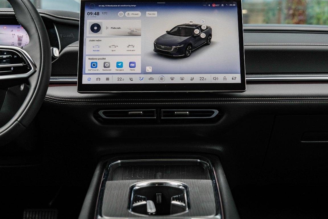 Mazda 6e
