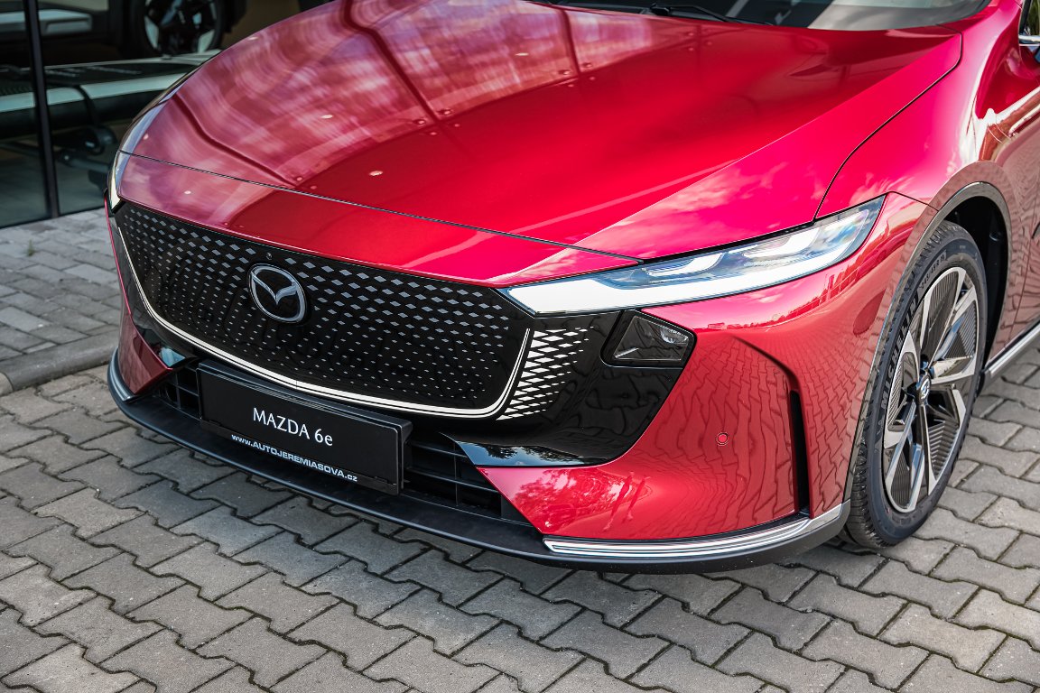 Mazda 6e