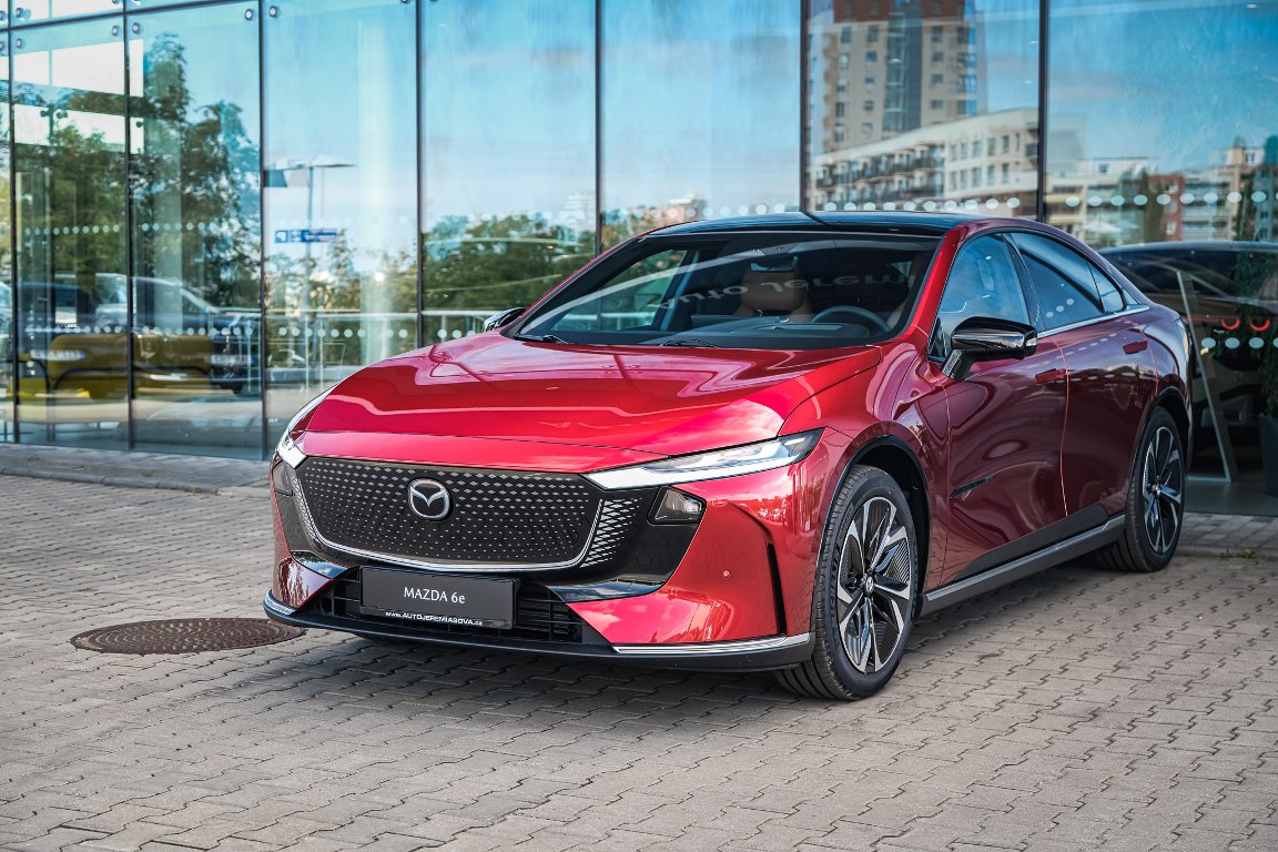 Mazda 6e