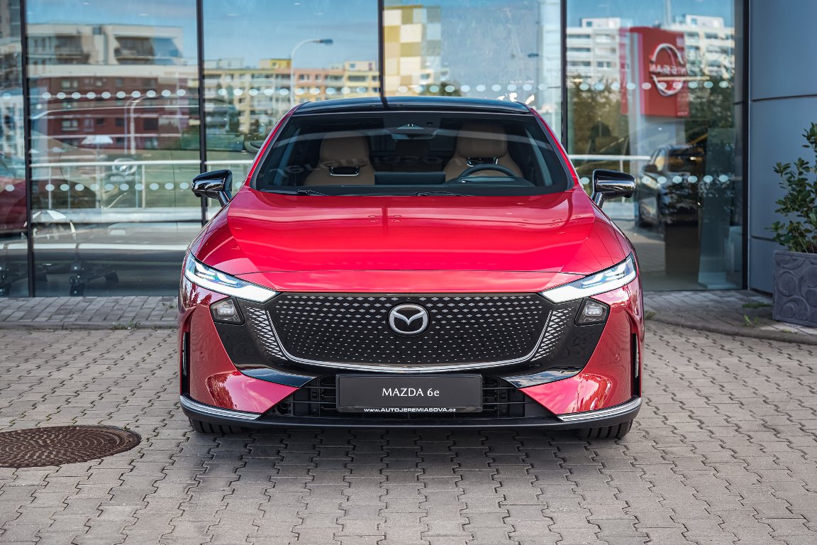 Mazda 6e