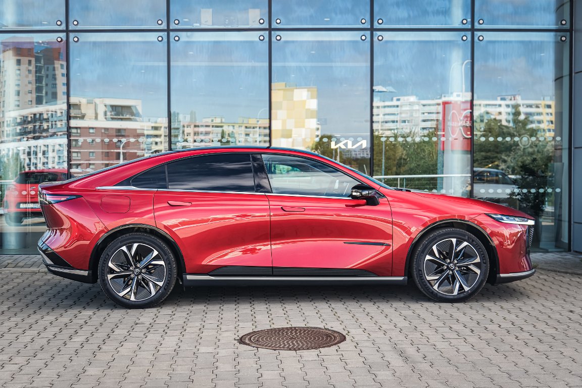 Mazda 6e