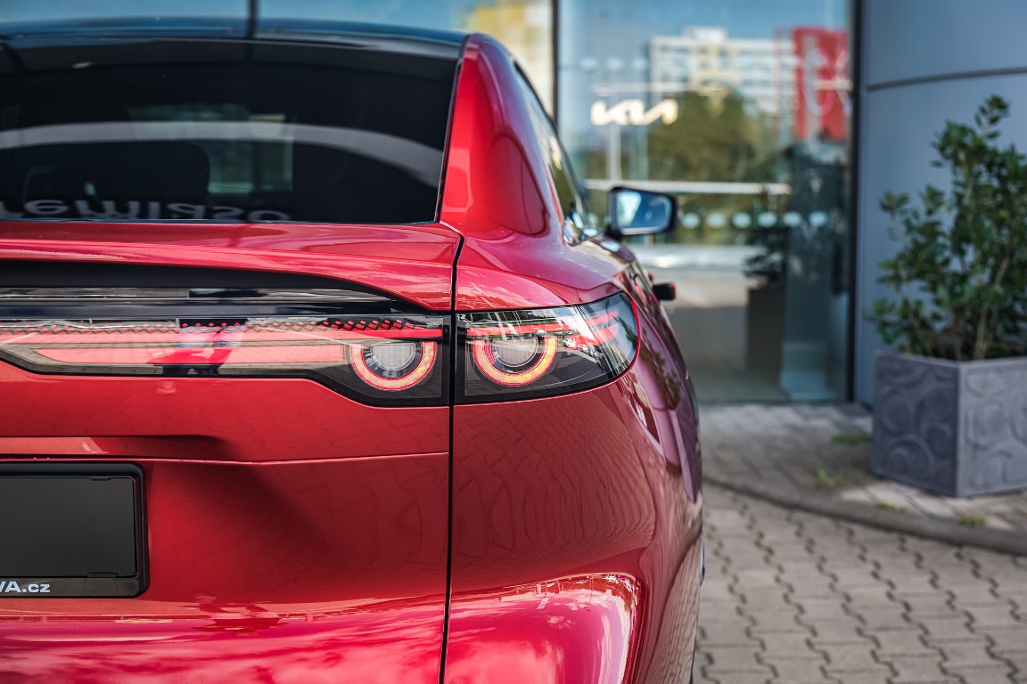 Mazda 6e
